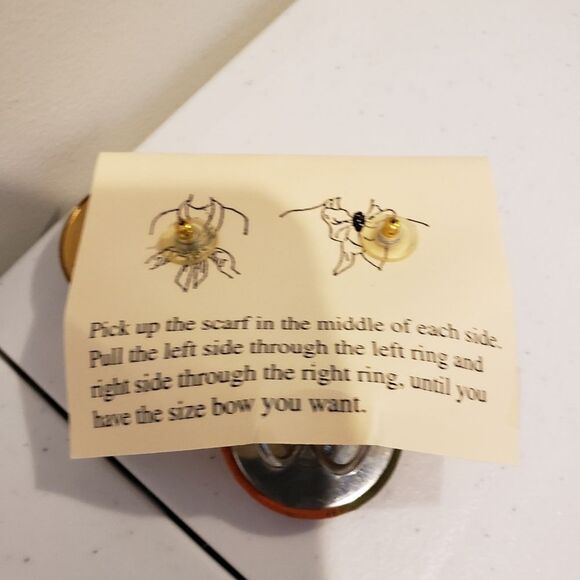 NIP Colorful Scarf, Scarf Clip, and Earring Set - Picture 4 of 4